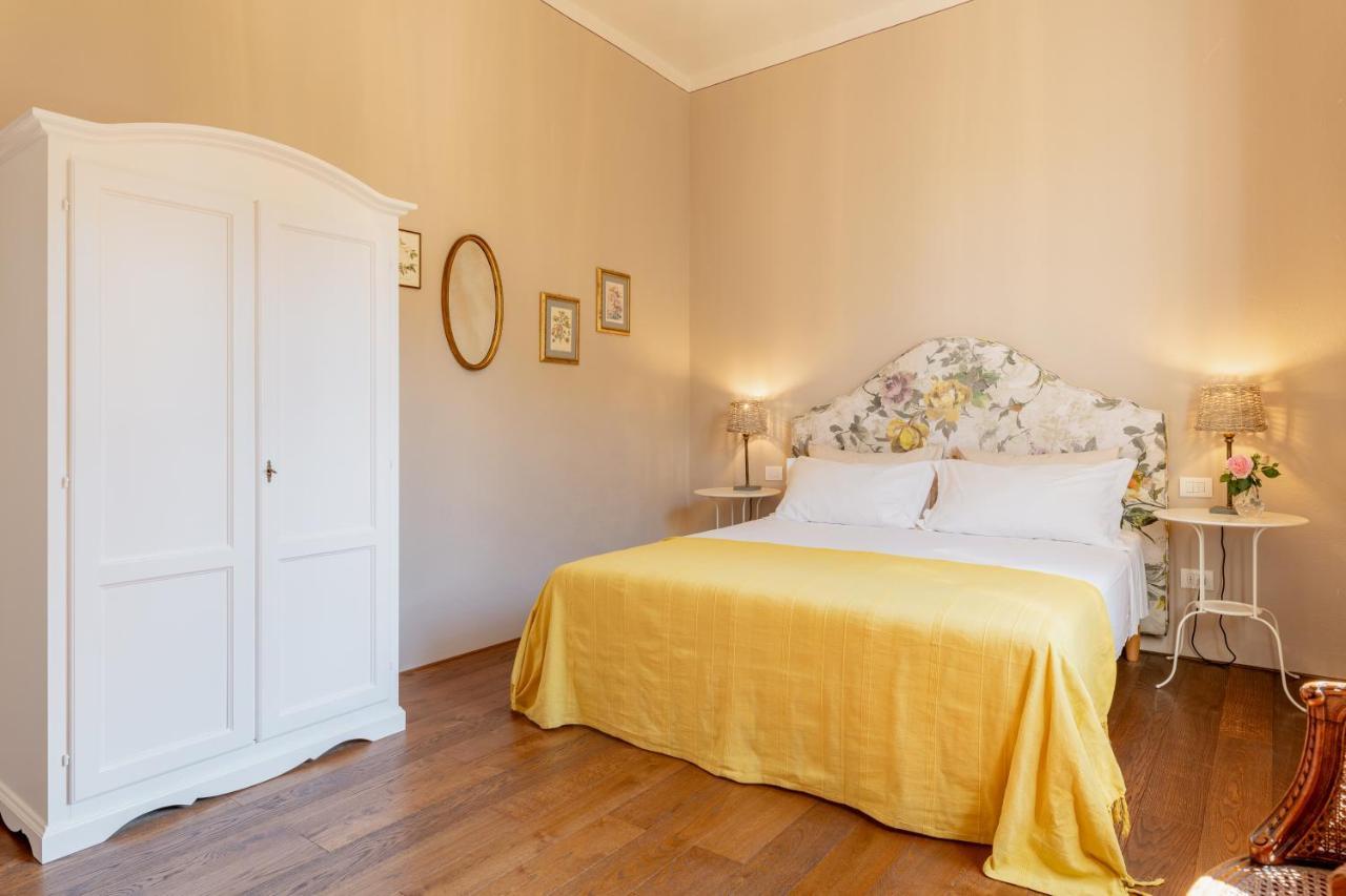 B&B La Casetta Монтекарло Екстериор снимка